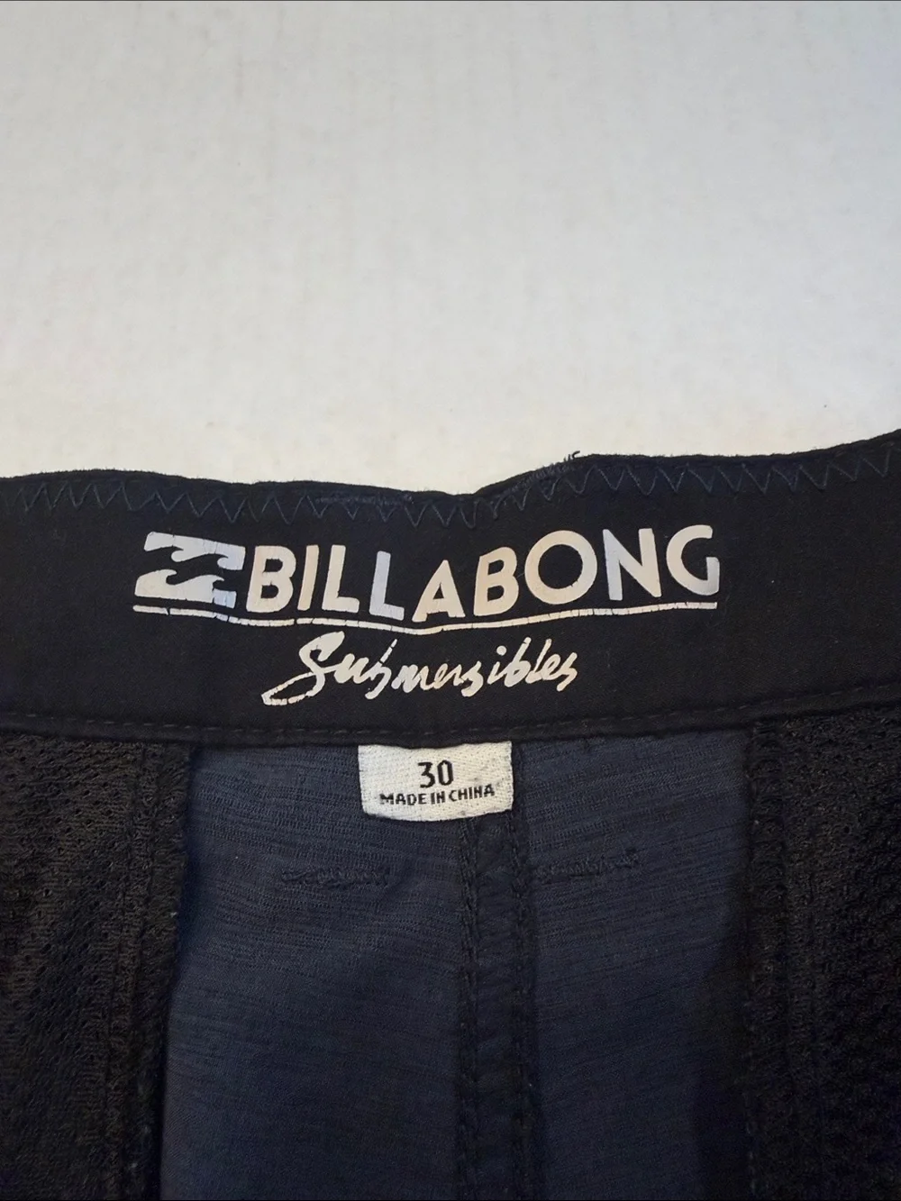 Billabong Submersibles Men's Navy Flat Front Casual Shorts